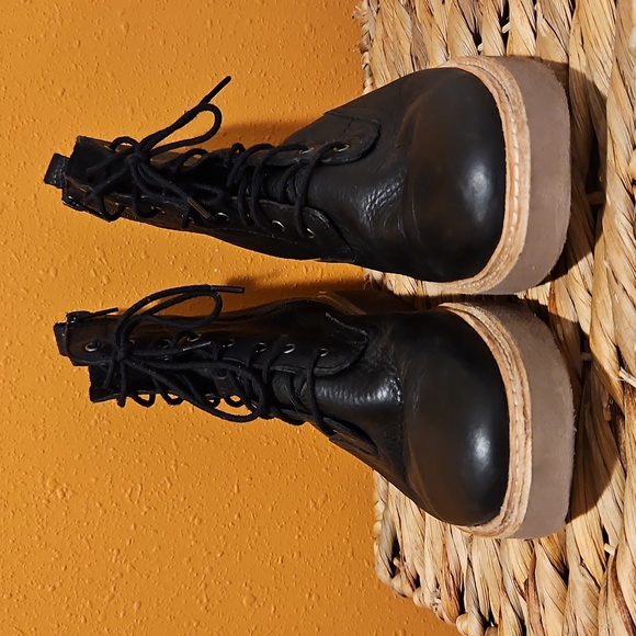 Clarks Trace Pine Black Leather Women's Side Zipper Tie Ankle Boots Sz.10 - Picture 2 of 8